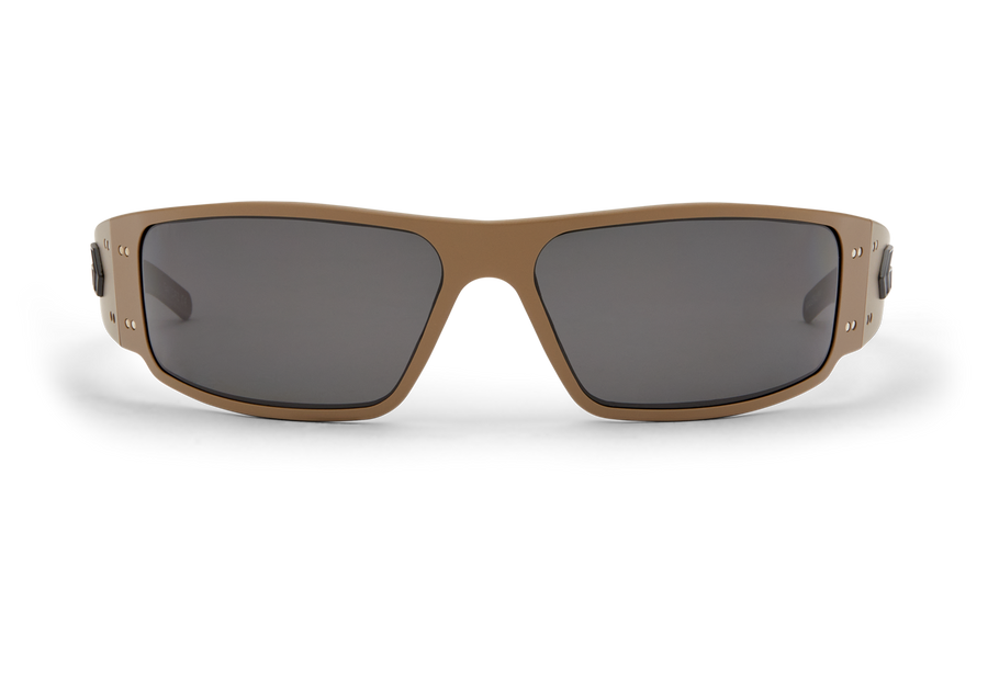 LUNETTES DE SOLEIL MAGNUM, TAN CERAKOTE W/ BLACK LOGO, SMOKE - GATORZ