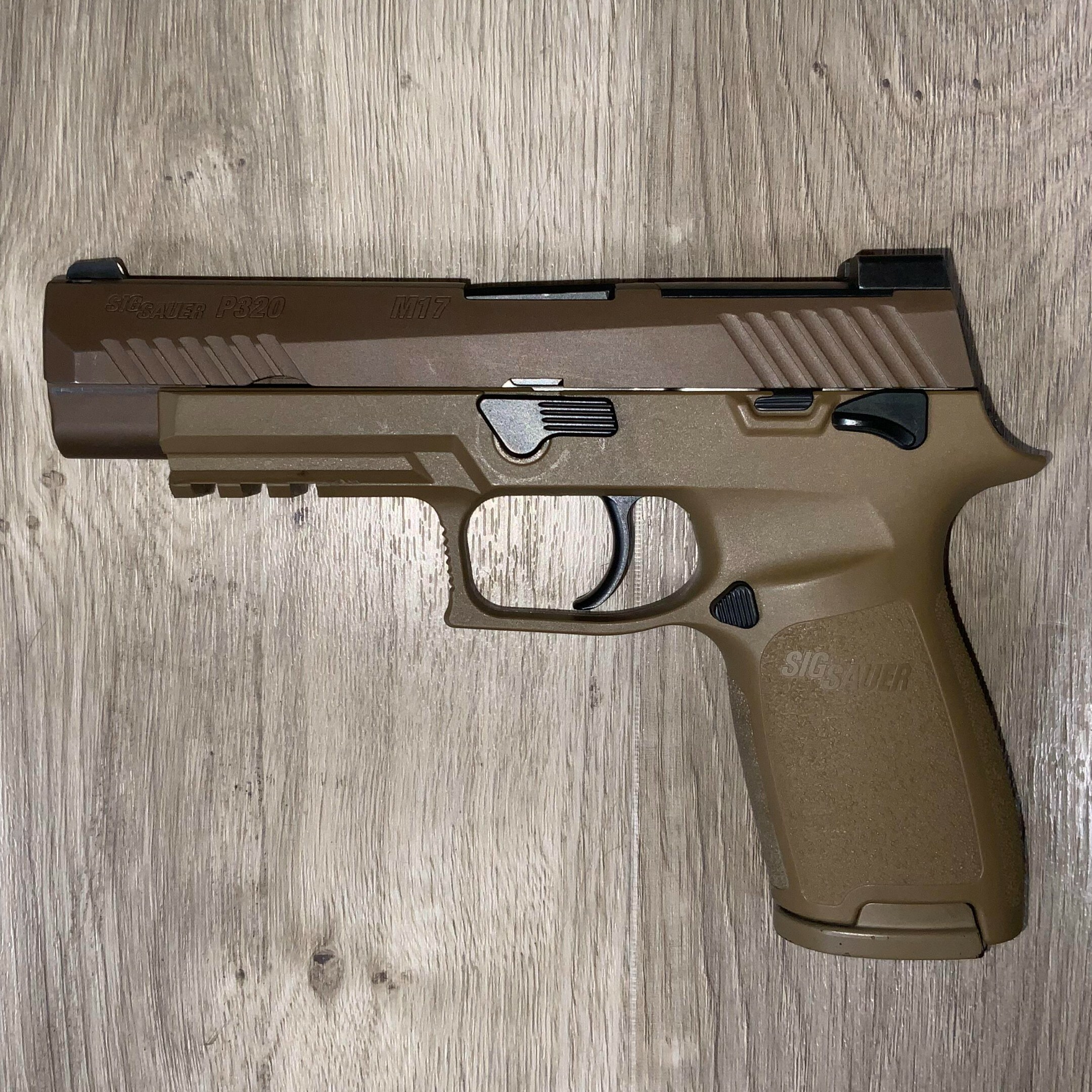 SIG P320 M17 (1)