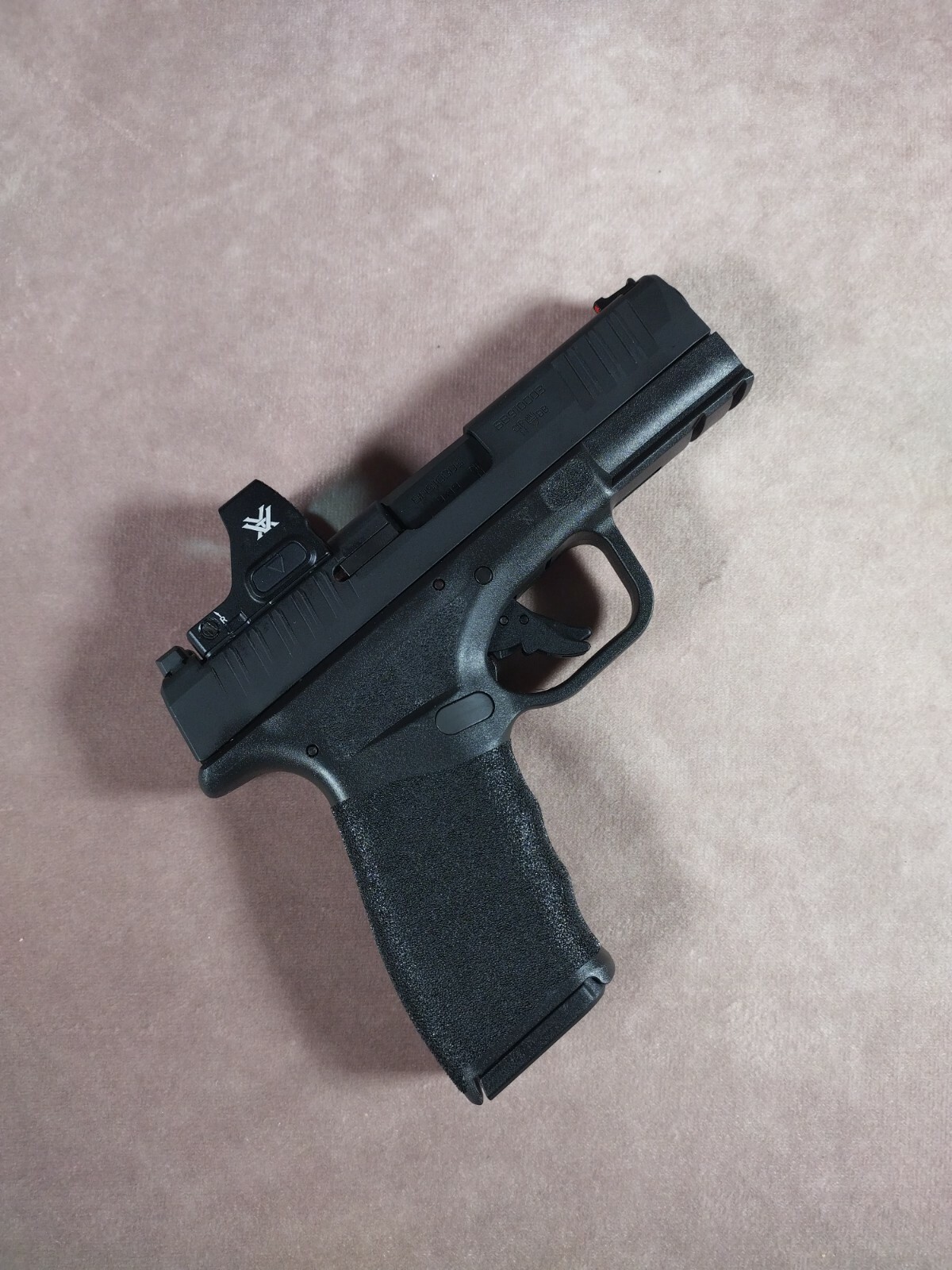 Pistolet H11 Hellcat Pro avec red dot Vortex defender - HS produkt