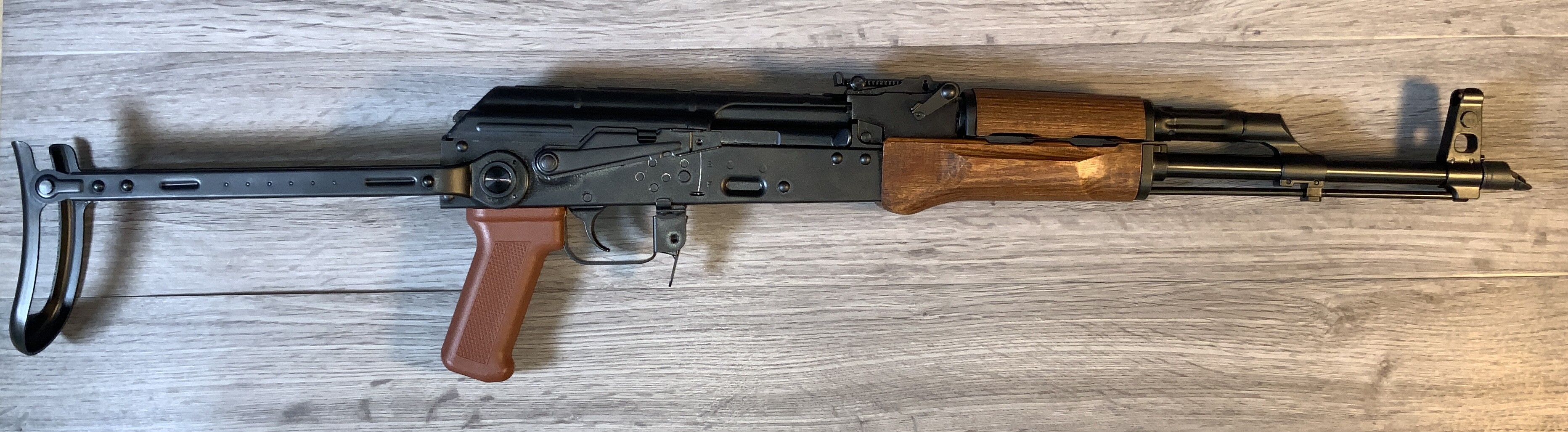 AKMS CAL. 7,62x39 crosse rabatable - PIONEER ARMS CORP